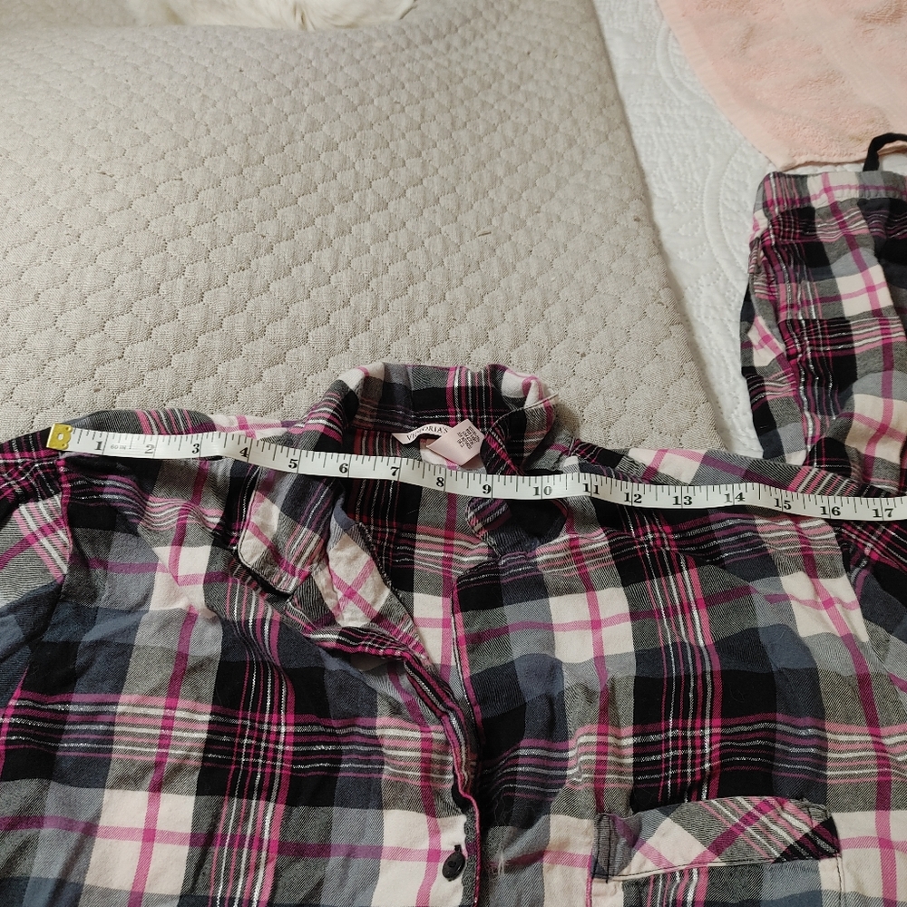 Victoria's Secret PJ set - Picture 10 of 11